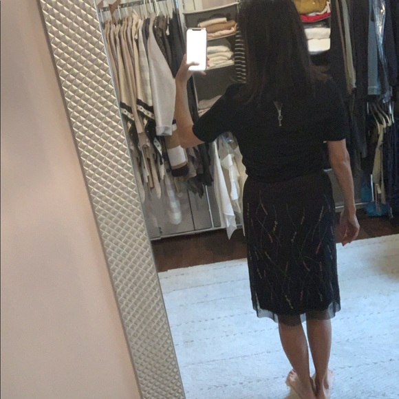 BCBG skirt with mild beading - Picture 4 of 6